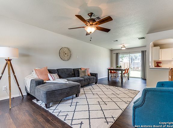 5th image of 11123 Barclay Point