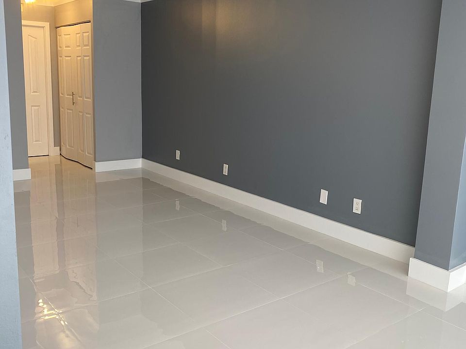 1st image of 1170 NE 191st St APT A26