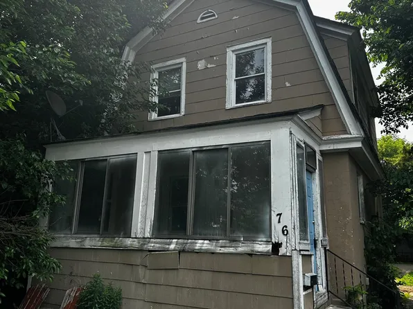 76 Oliver St, Pontiac, MI 48342