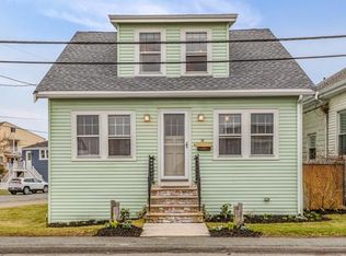 16 Castle Rd, Nahant, MA 01908
