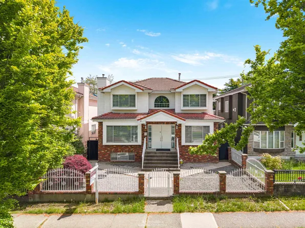 3466 Dieppe Dr, Vancouver, BC V5M 4C7