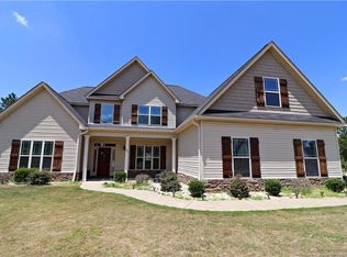 127 Castlebay Dr, Sanford, NC 27332