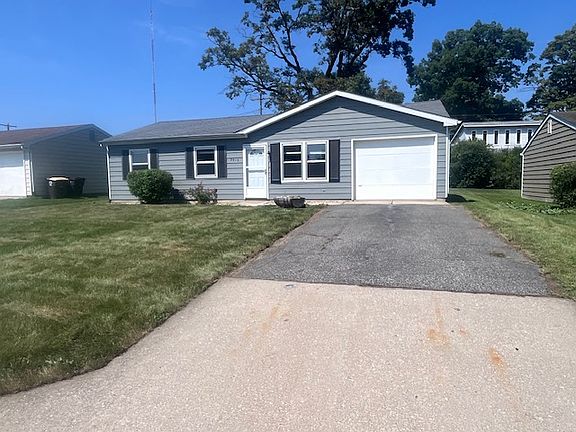 2nd image of 2512 Ellen Ave