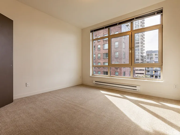 The Shelby Apartments — Photo 44