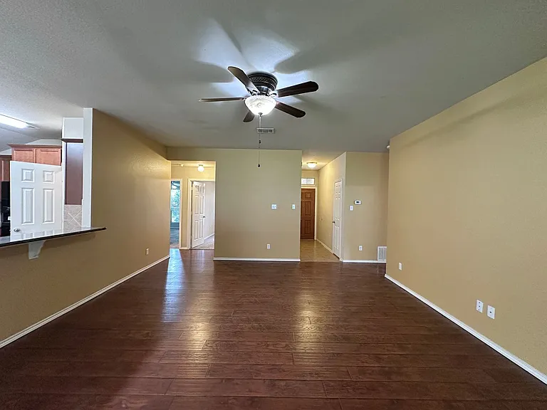 6806 Modesto Rd — Photo 6
