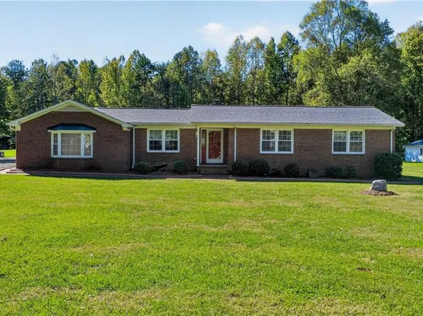 3612 SE School Rd, Greensboro, NC 27406