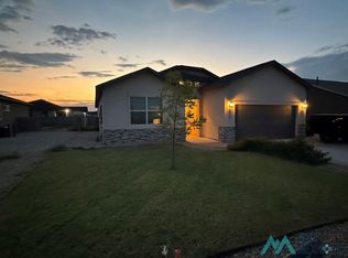 3803 Saguaro Dr, Carlsbad, NM 88220