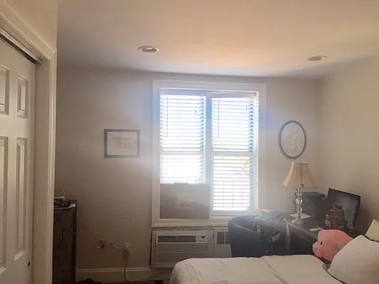 Sold by Samantha Freire, LREB | media 56