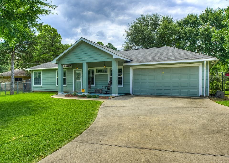 1st image of 11848 Lakeview Manor Dr