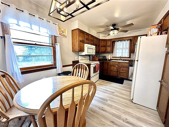 2nd image of 2133 Coleman Dr