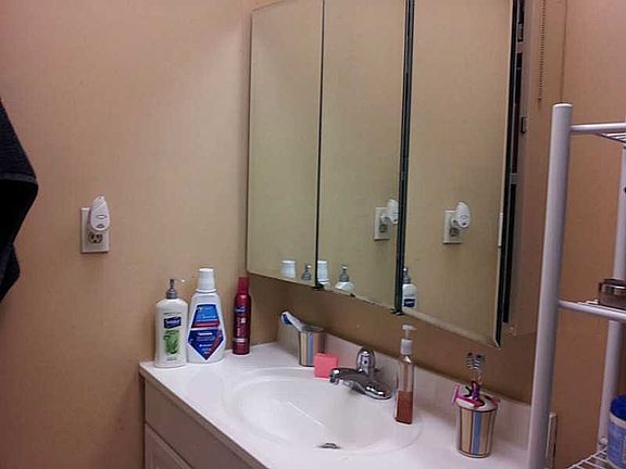 2nd image of 200 177th Dr APT 506