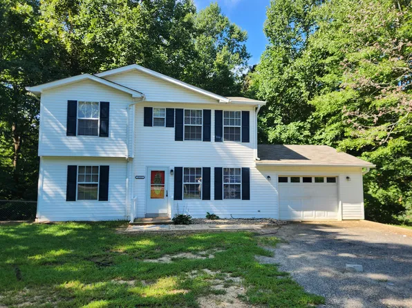 8165 Heron Ln, Lusby, MD 20657
