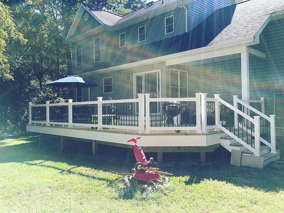 2nd image of 223 Kentucky Ave