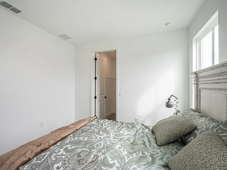 10132 Peebles St — Photo 50
