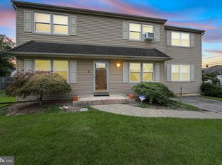 93 Wellington Pl, Burlington, NJ 08016