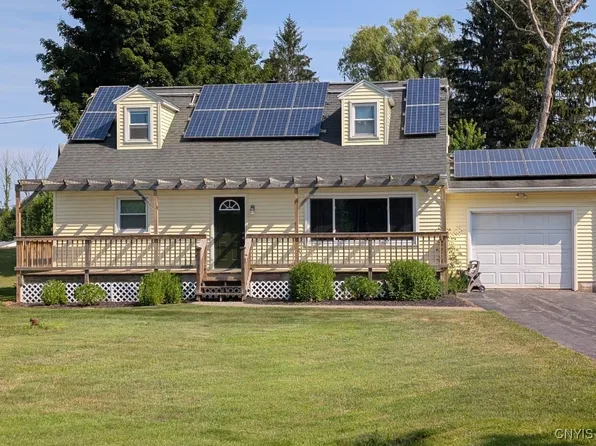 1 Harris Dr, Phoenix, NY 13135