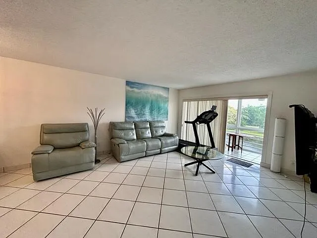3601 Inverrary Dr #306 — Photo 5