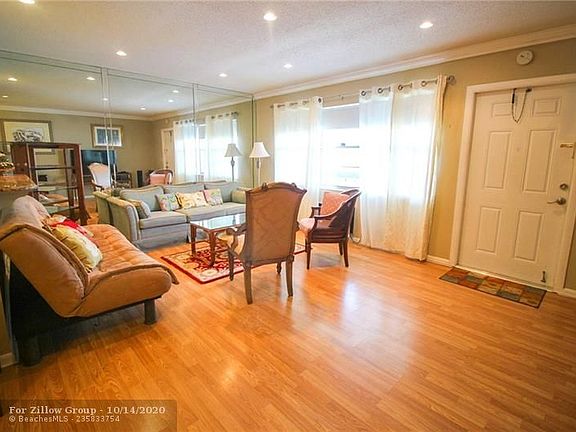 3rd image of 238 Newport O #O