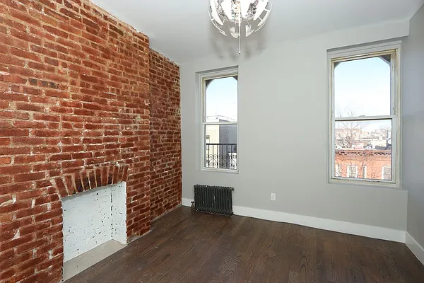 Rented by Nooklyn NYC LLC | media 27