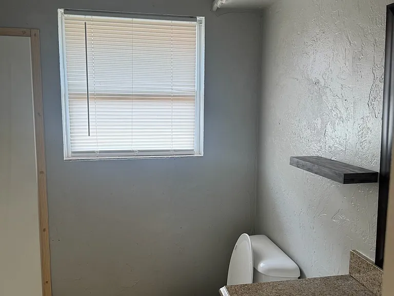 2908 SW 65th Pl — Photo 4