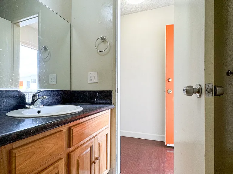 4641 La Mirada Ave #16 — Photo 12