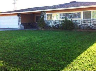 9049 Buckeye Dr, Fontana, CA 92335