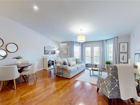 5th image of 49 Merritt Hill Rd