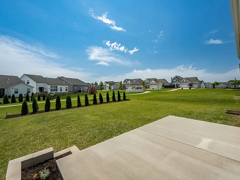223 Randlin Dr — Photo 44
