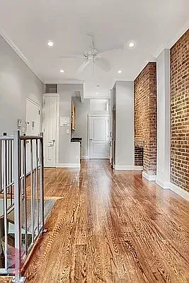 Rented by REAL New York | media 3