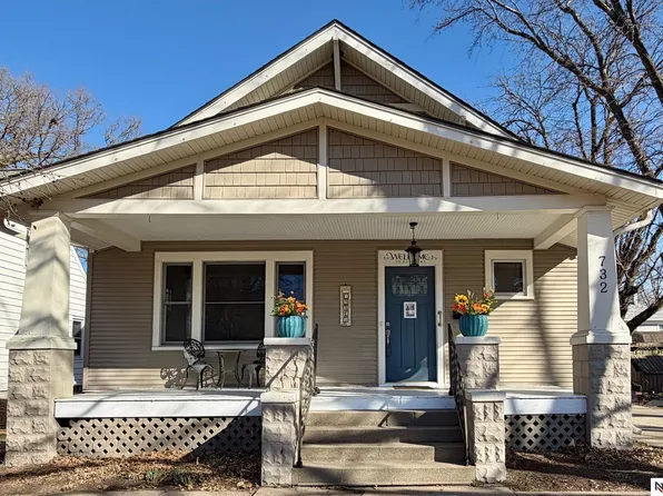 732 E 6th St, Fremont, NE 68025