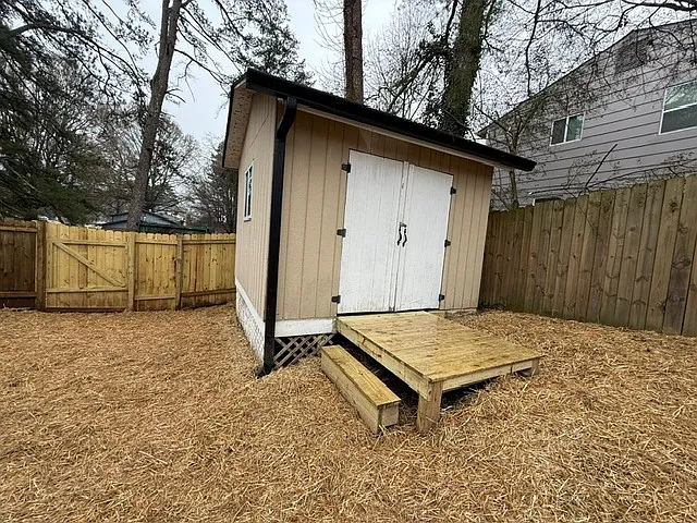 6343 Westbury Rd — Photo 18