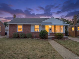 28740 Edward St, Roseville, MI 48066