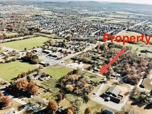 6480 W Wedington Dr, Fayetteville, AR 72704