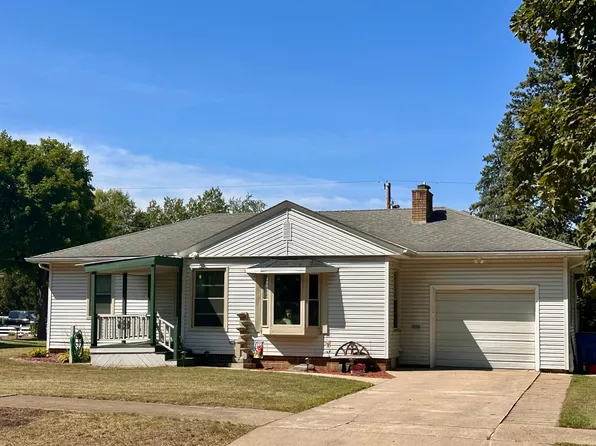2934 Oak Ave, Slayton, MN 56172