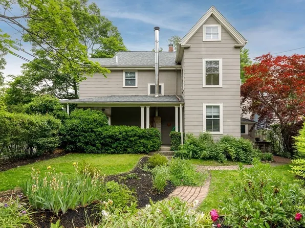 106 Auburn St, Newton, MA 02466