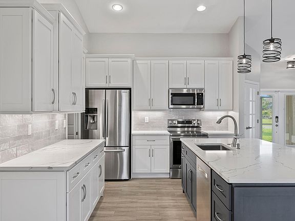 4th image of 1826 SW 25th Ter