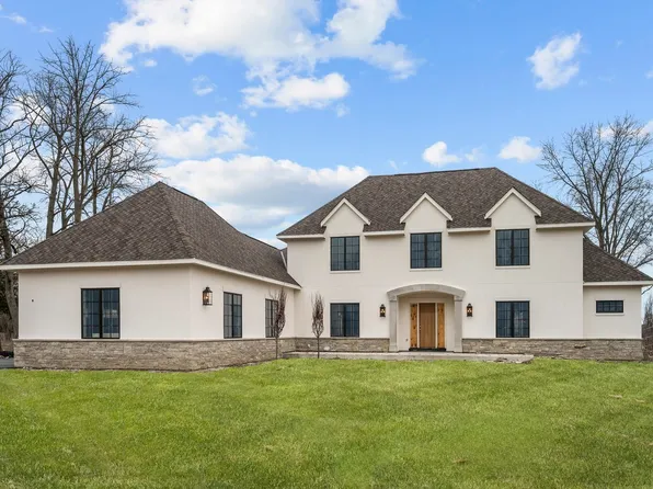 270 Majestic Oak Ct, Lake Forest, IL 60045