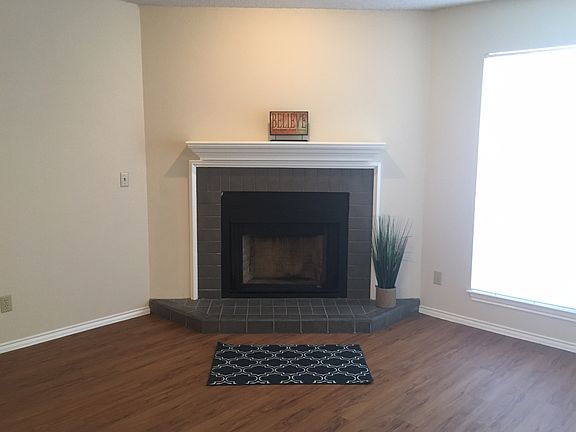 3rd image of 903 Romeria Dr APT 202