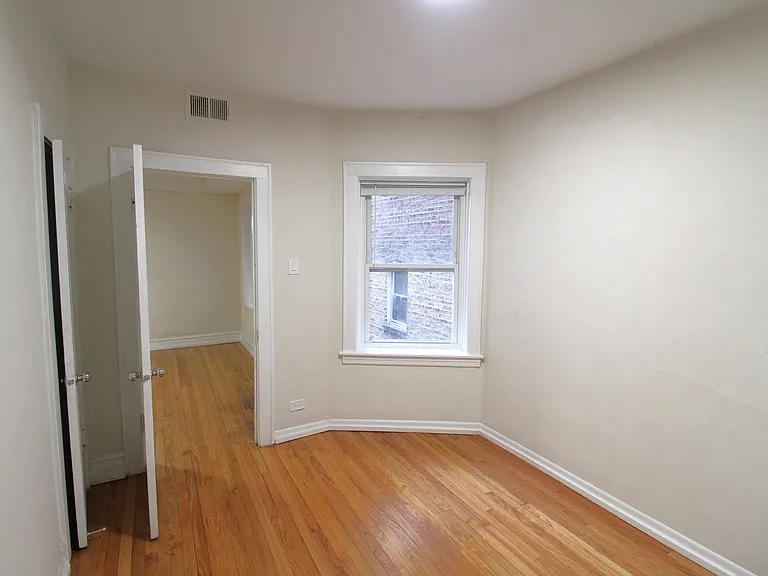6307 N Mozart St #2N — Photo 15