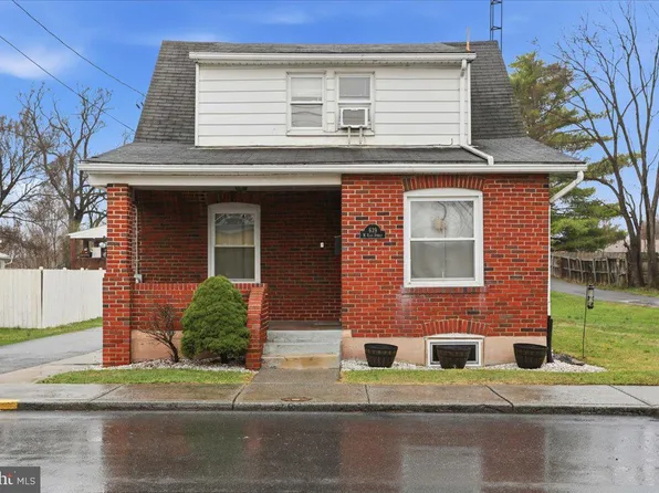 639 W Race St, Martinsburg, WV 25401
