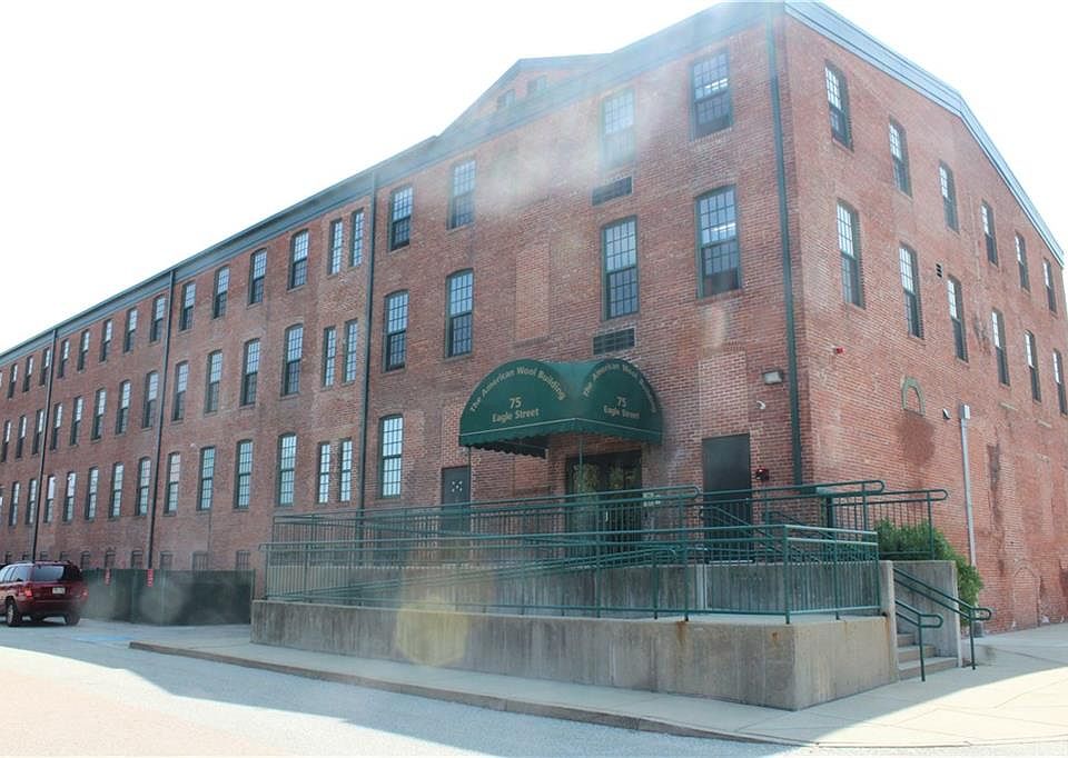 1st image of 75 Eagle St #23C