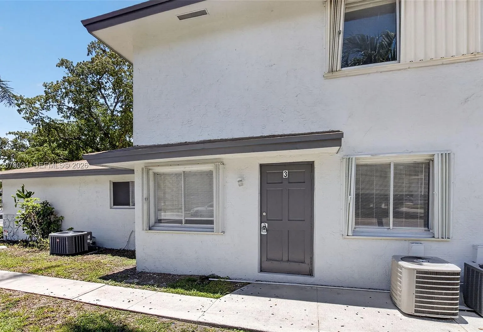 Delray Estates Condo Ph T — Photo 2