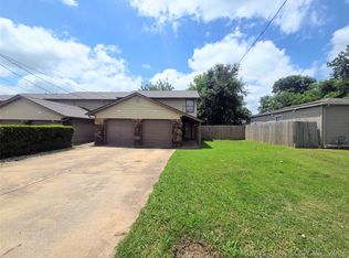 8 W 40th St S #G, Sand Springs, OK 74063