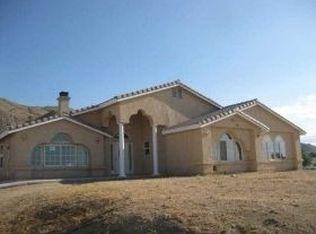 22945 Horizon St, Apple Valley, CA 92308