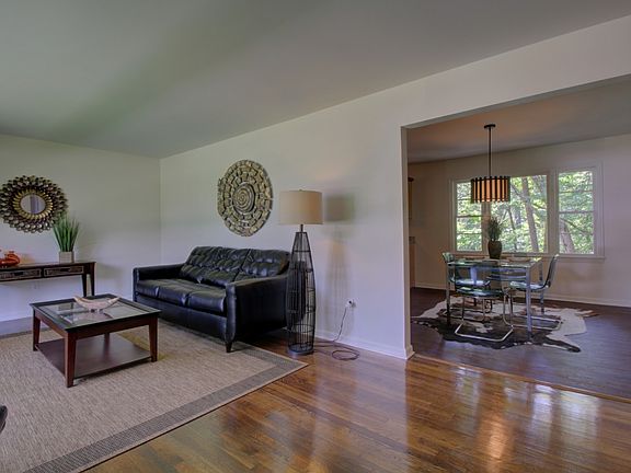 4th image of 5496 Warwood Dr