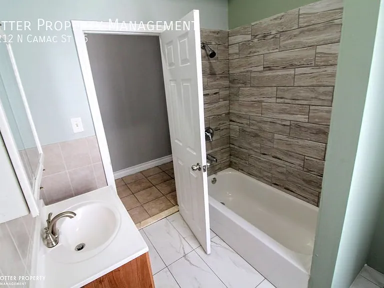 2212 N Camac St #5 — Photo 43