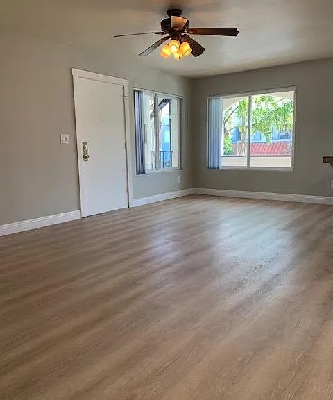 4303 Mentone St #4 — Photo 8