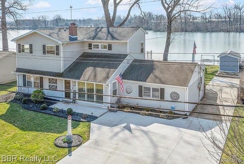 1st image of 26891 James Ave