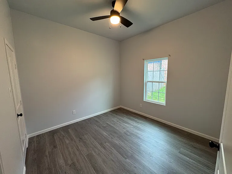 2213 Beverly Dr — Photo 17