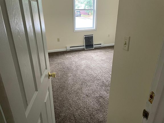 3rd image of 15 Sunbeam Ct #1